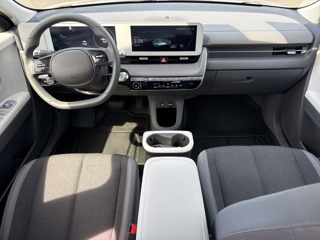 Used 2024 Hyundai Ioniq 5 SE image 12
