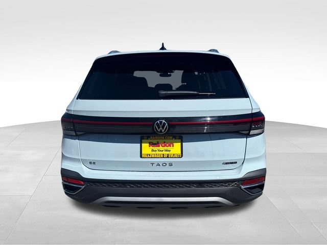 New 2026 Volkswagen Taos SE AWD/4WD image 6