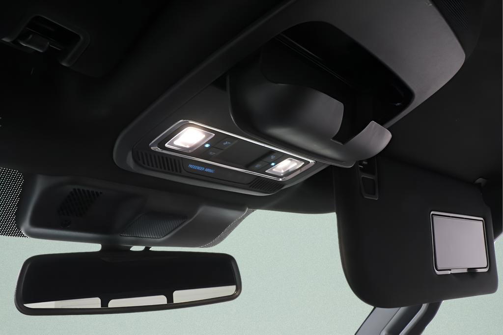 Used 2023 Ford F150 Lariat w/ Max Trailer Tow Package image 16