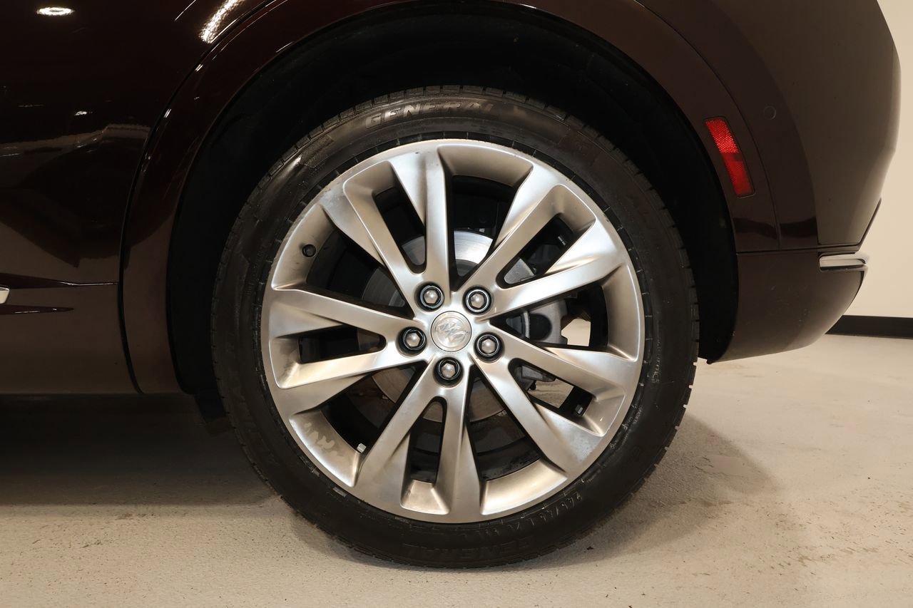 Used 2021 Buick Envision Avenir w/ Technology Package II image 35