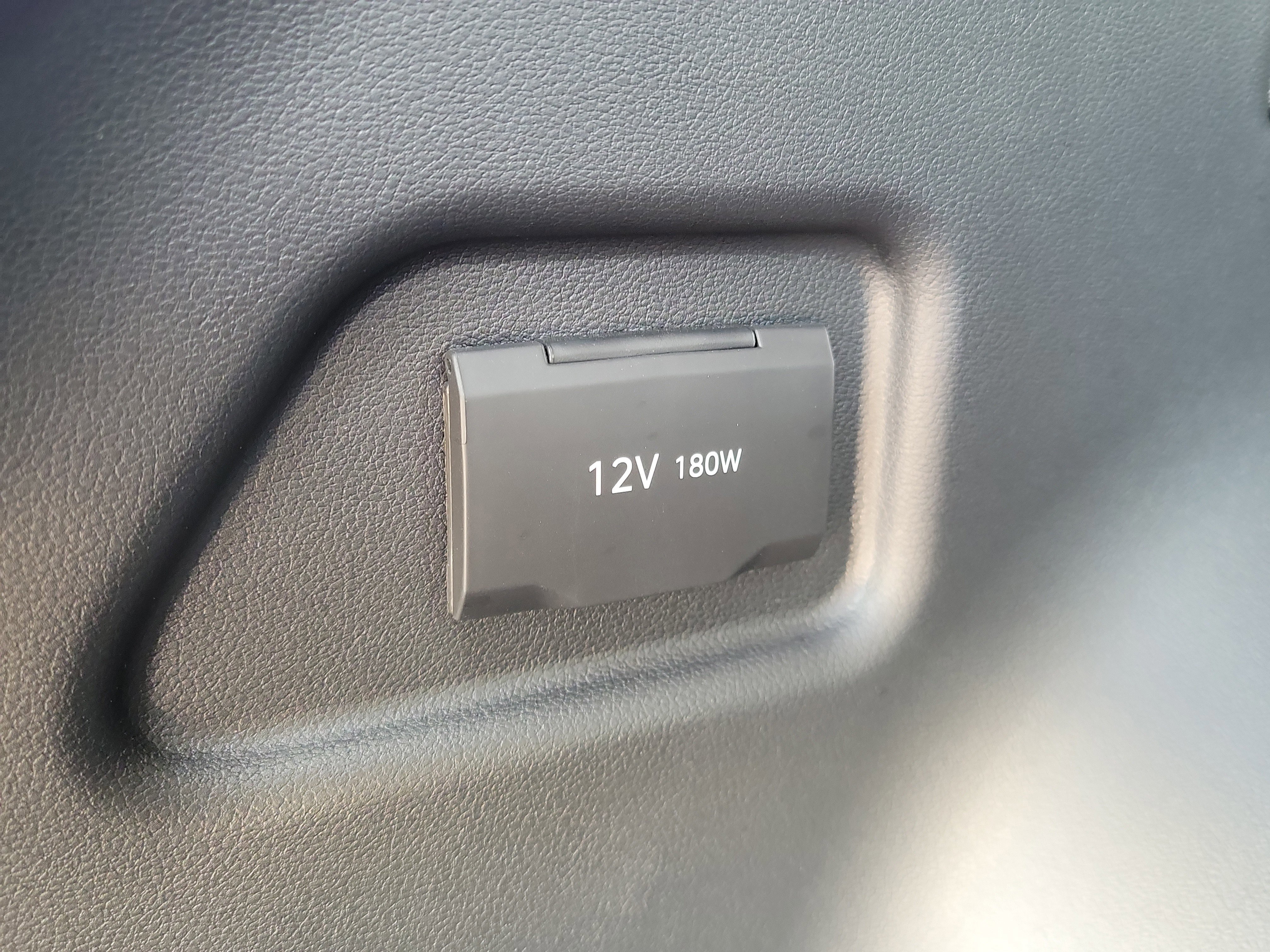 Used 2025 Hyundai Tucson SEL FWD image 99