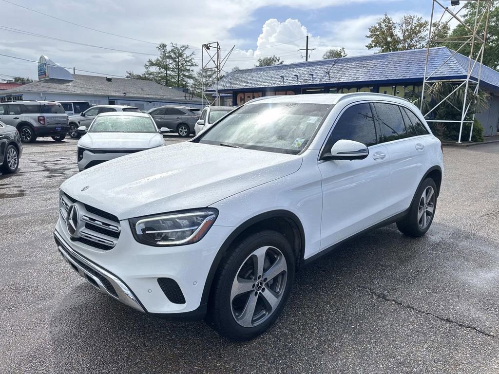 Used 2022 Mercedes-Benz GLC 300 image 3