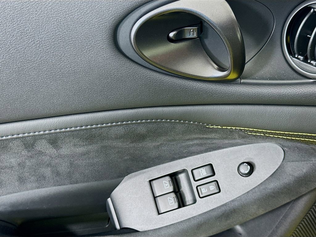 Used 2023 Nissan Z w/ Floor Mat Package (L93) RWD image 18