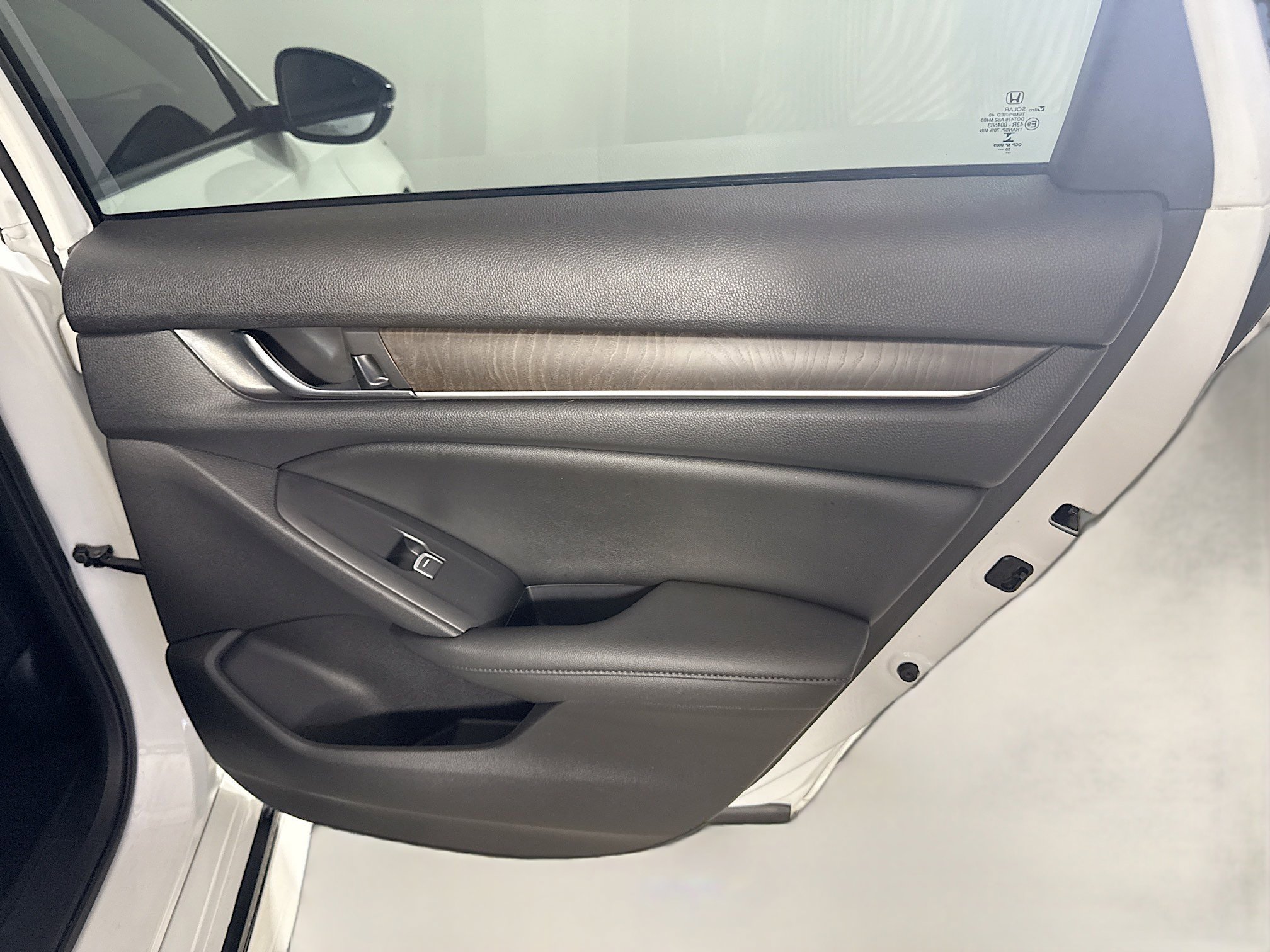 Used 2021 Honda Accord EX-L image 28