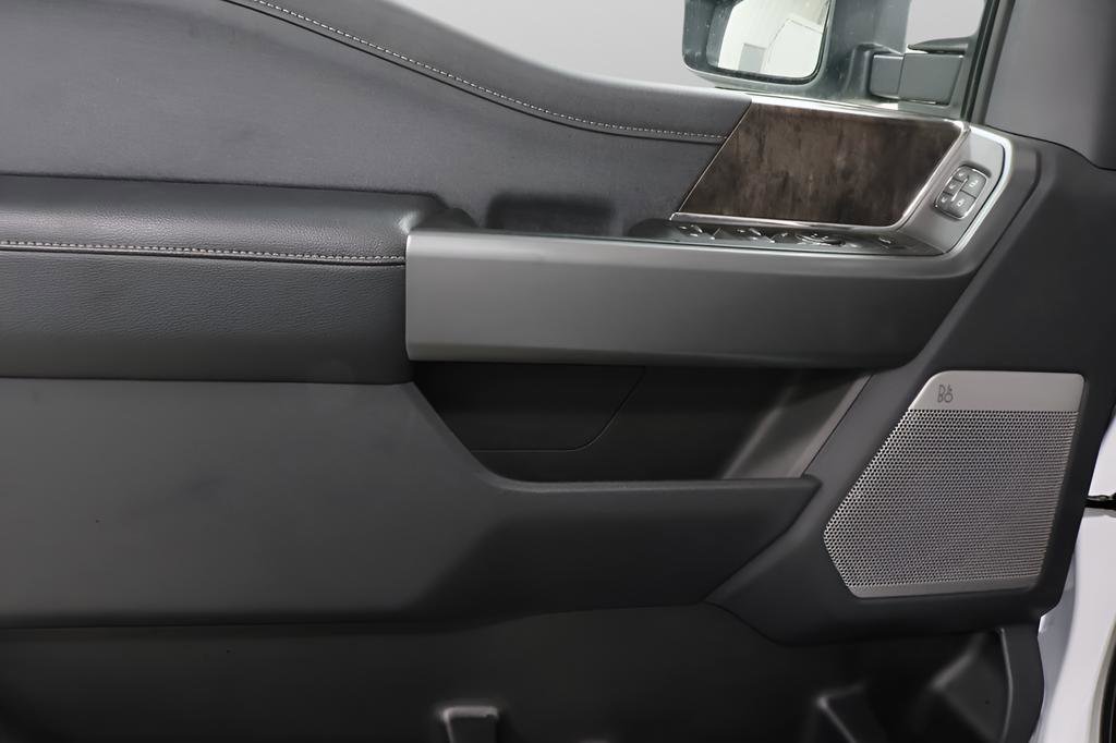 Used 2026 Ford F250 Lariat w/ Black Appearance Package image 22