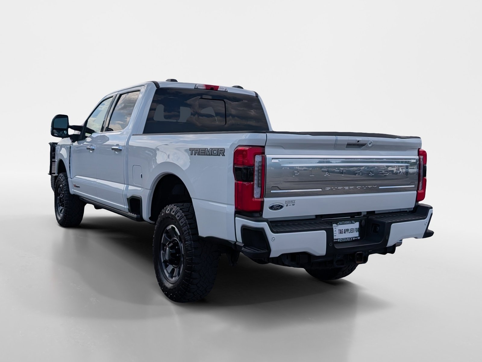 Used 2024 Ford F350 Platinum w/ Tremor Off-Road Package image 4