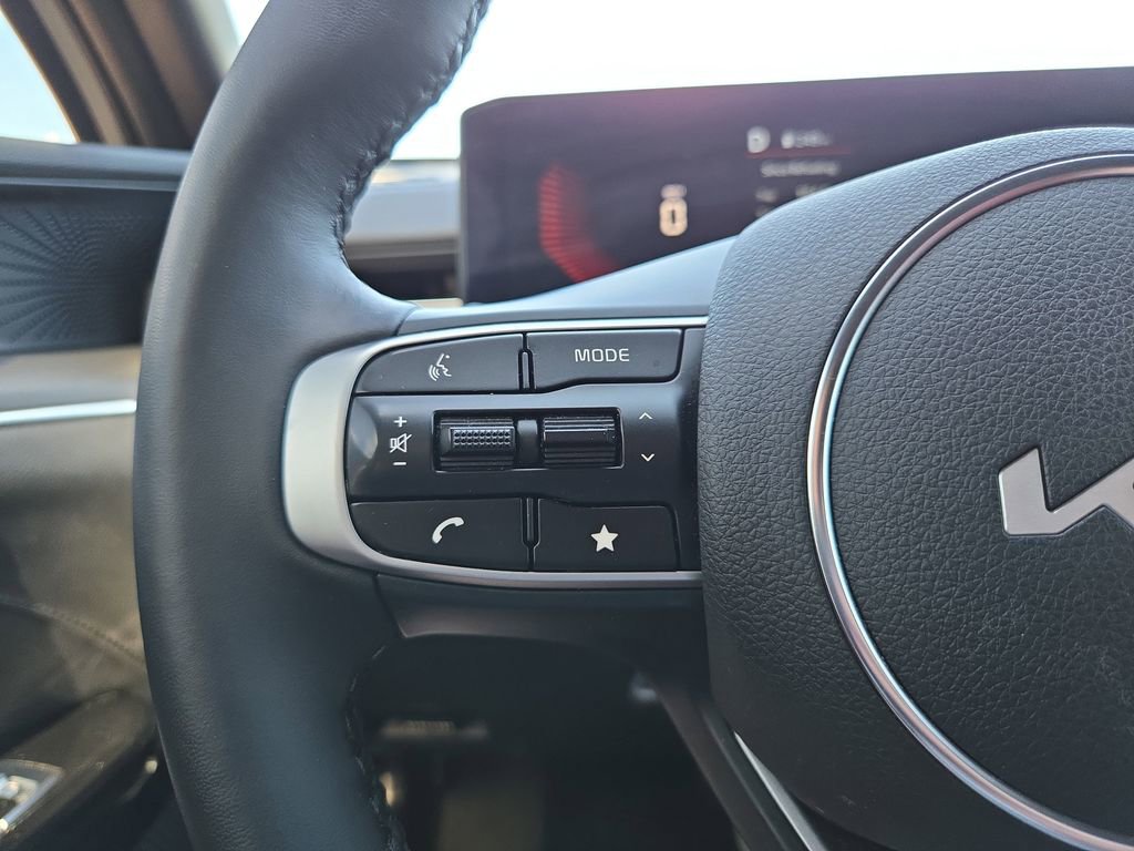 Used 2025 Kia K5 GT-Line w/ GT-Line Premium Package image 19