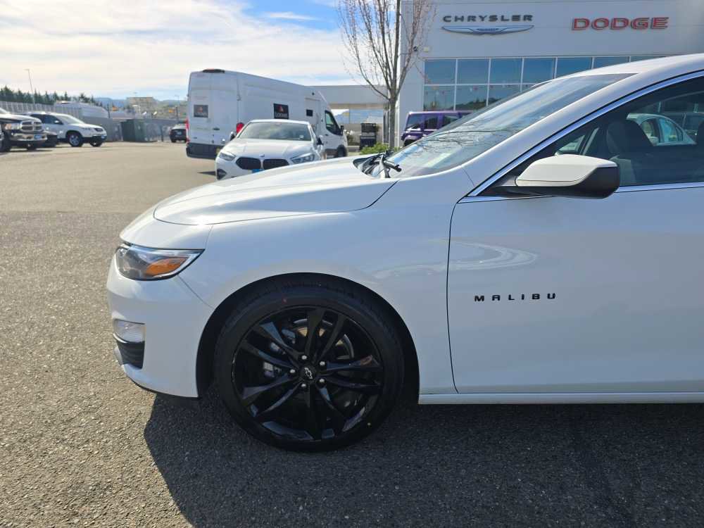 Used 2024 Chevrolet Malibu LT w/ Sport Edition image 18