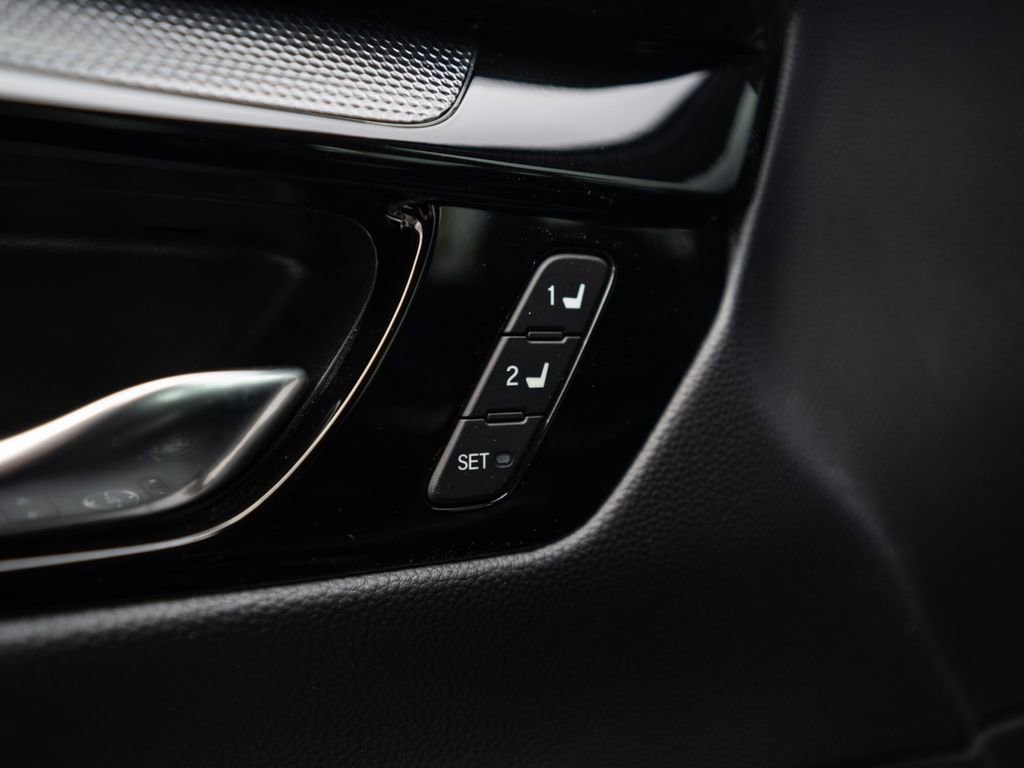 Used 2025 Honda CR-V Sport Touring image 26