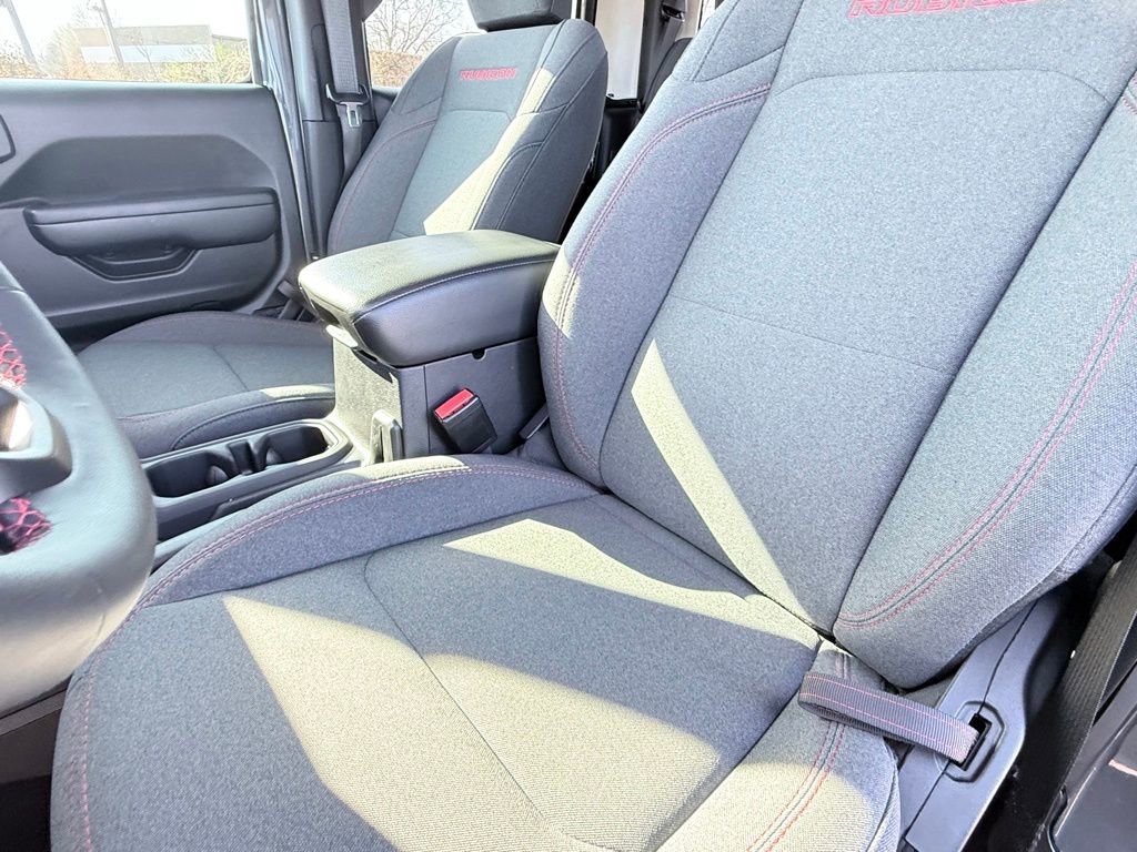 Used 2024 Jeep Gladiator Rubicon image 25