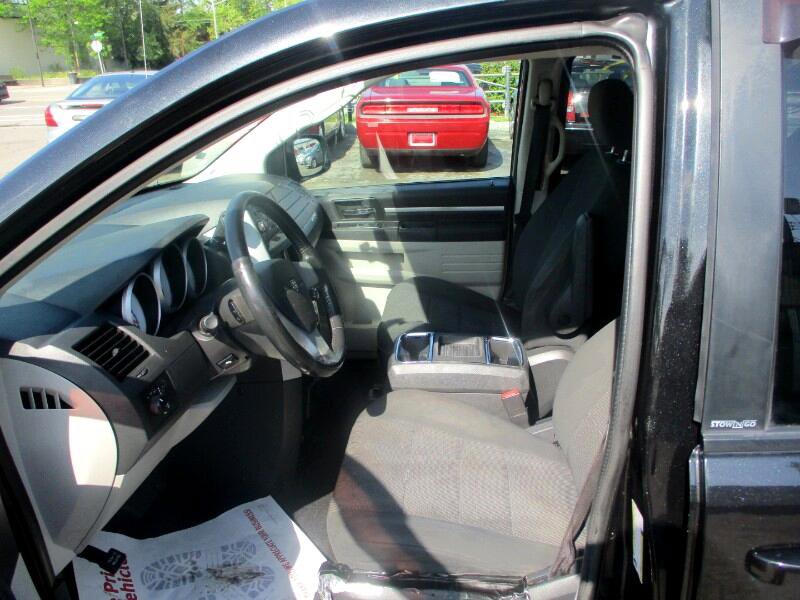Used 2008 Dodge Grand Caravan SXT w/ Family Value Group image 10