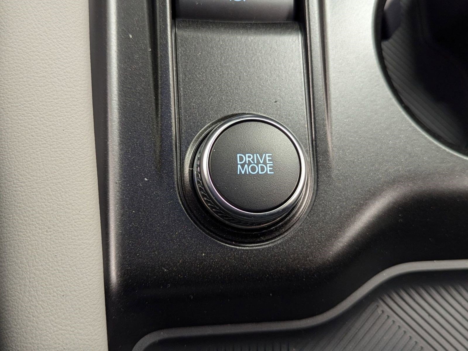 New 2026 Ford Explorer Active w/ Active Comfort Package image 26