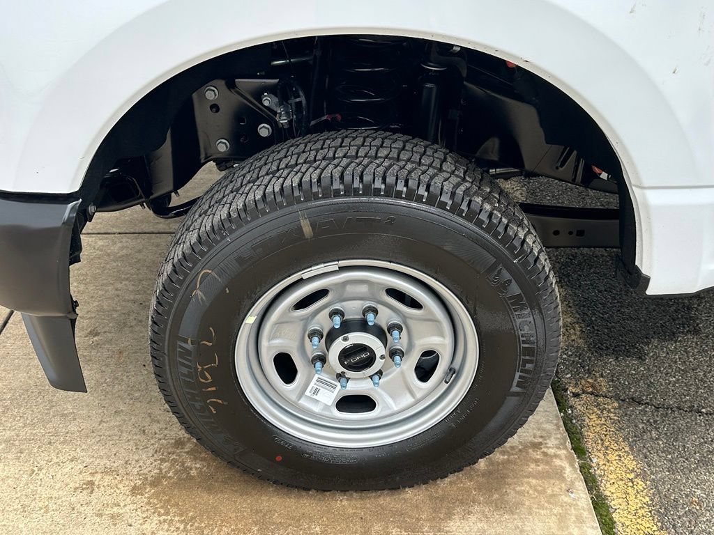 New 2026 Ford F250 XL AWD/4WD image 6