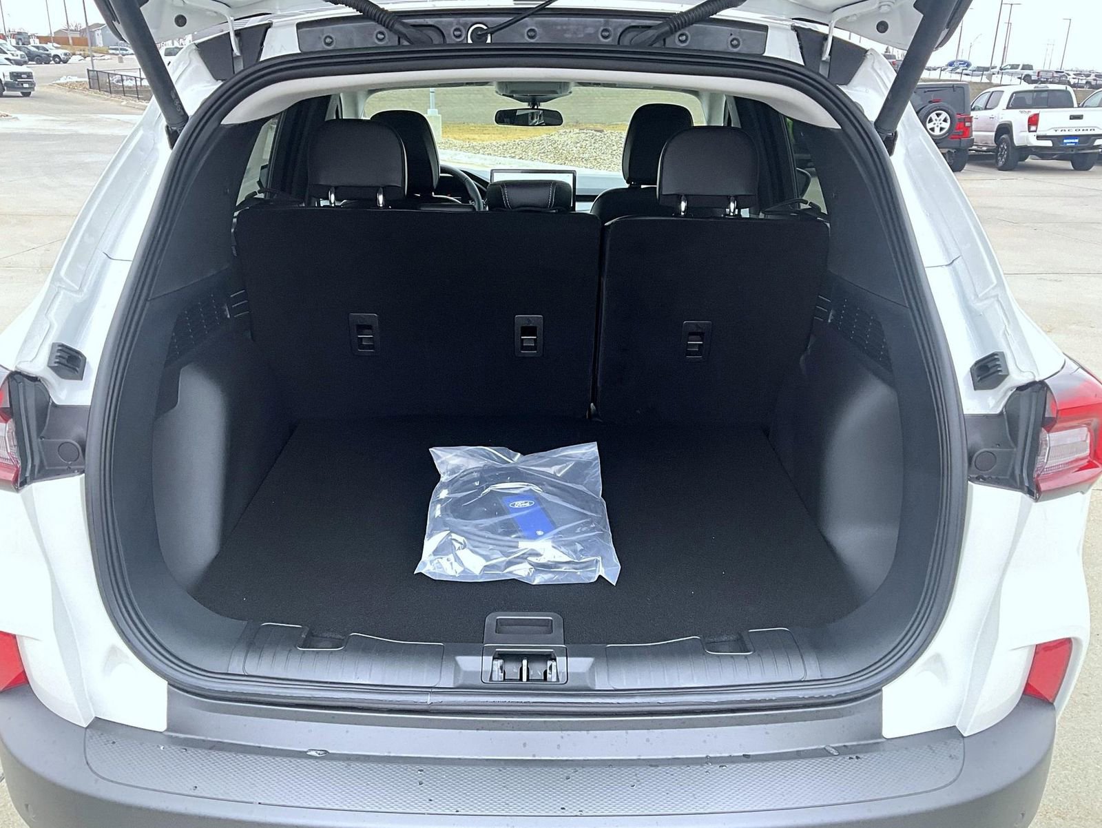 New 2026 Ford Escape SE image 14