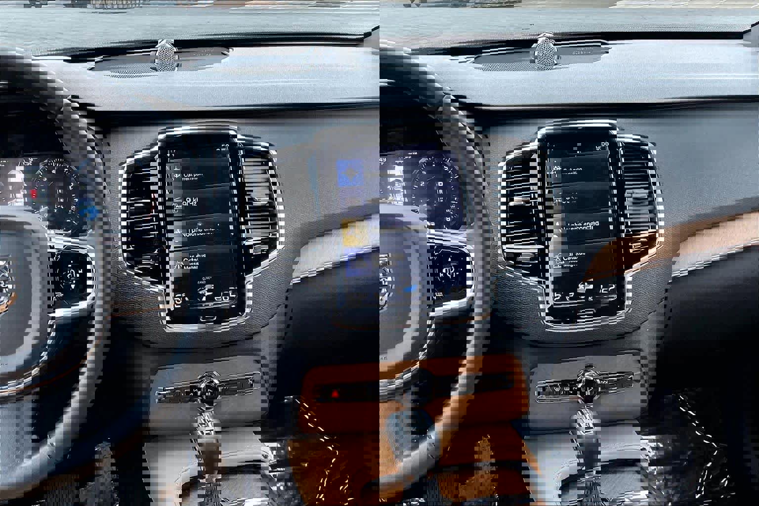 Used 2017 Volvo XC90 T6 Inscription w/ Vision Package image 9