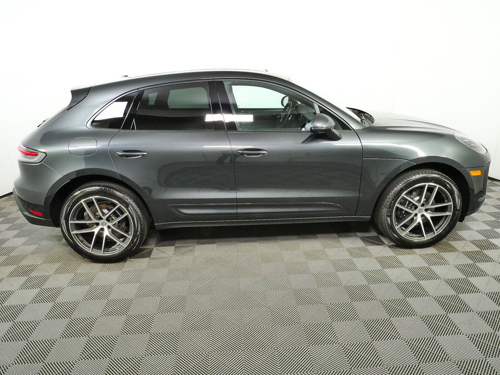 New 2026 Porsche Macan Turbo AWD/4WD image 27