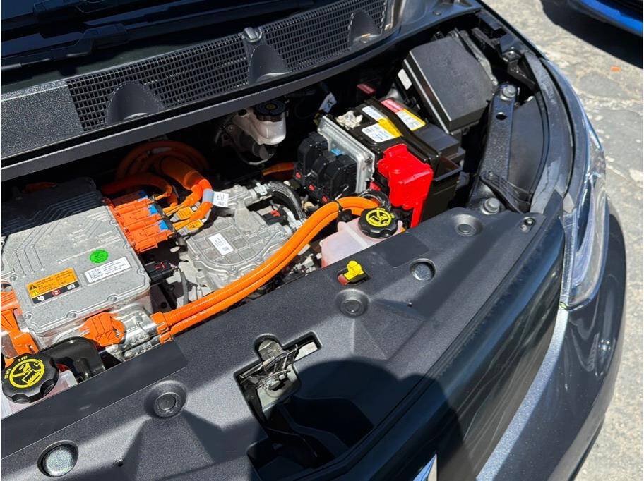 Used 2017 Chevrolet Bolt LT FWD image 27