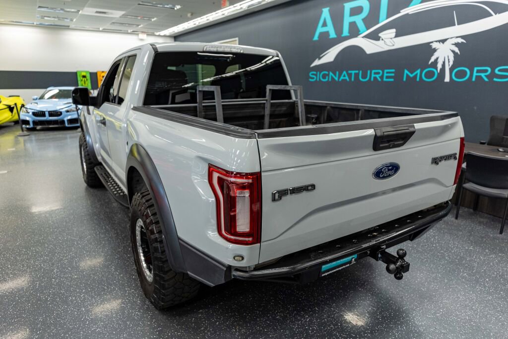 Used 2017 Ford F150 Raptor image 8