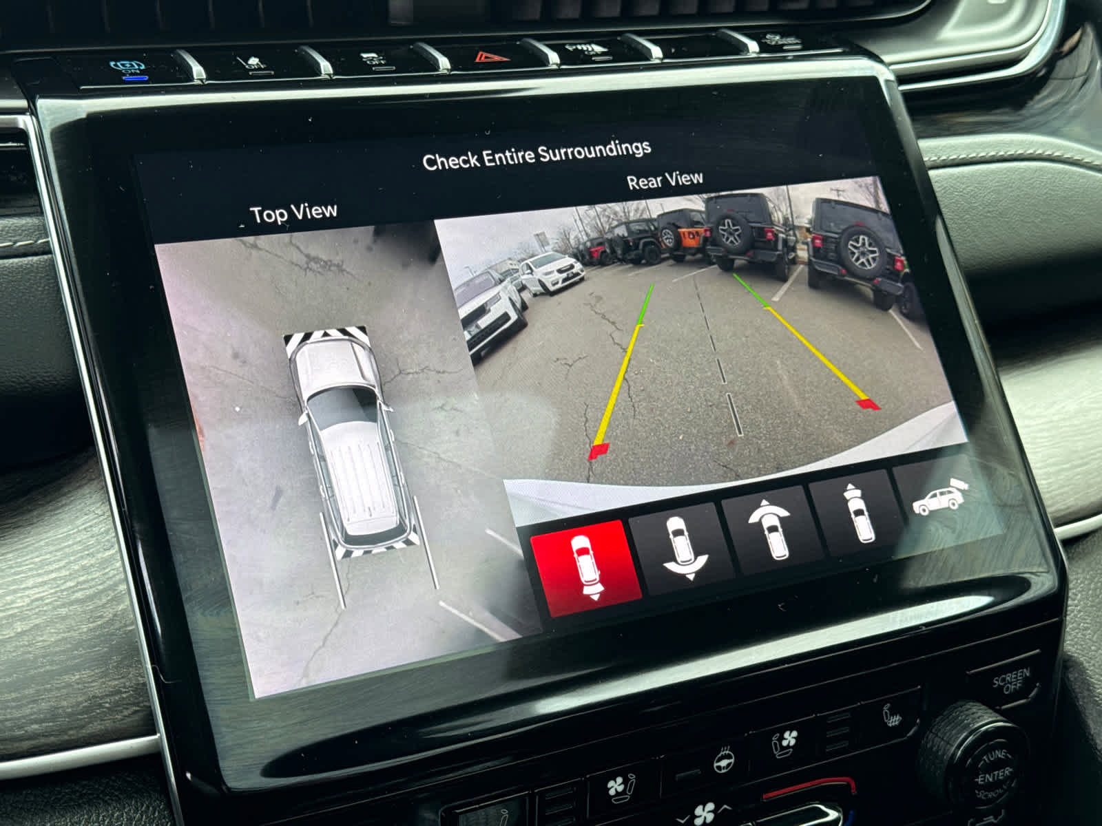 Used 2023 Jeep Grand Cherokee 30th Anniversary image 28