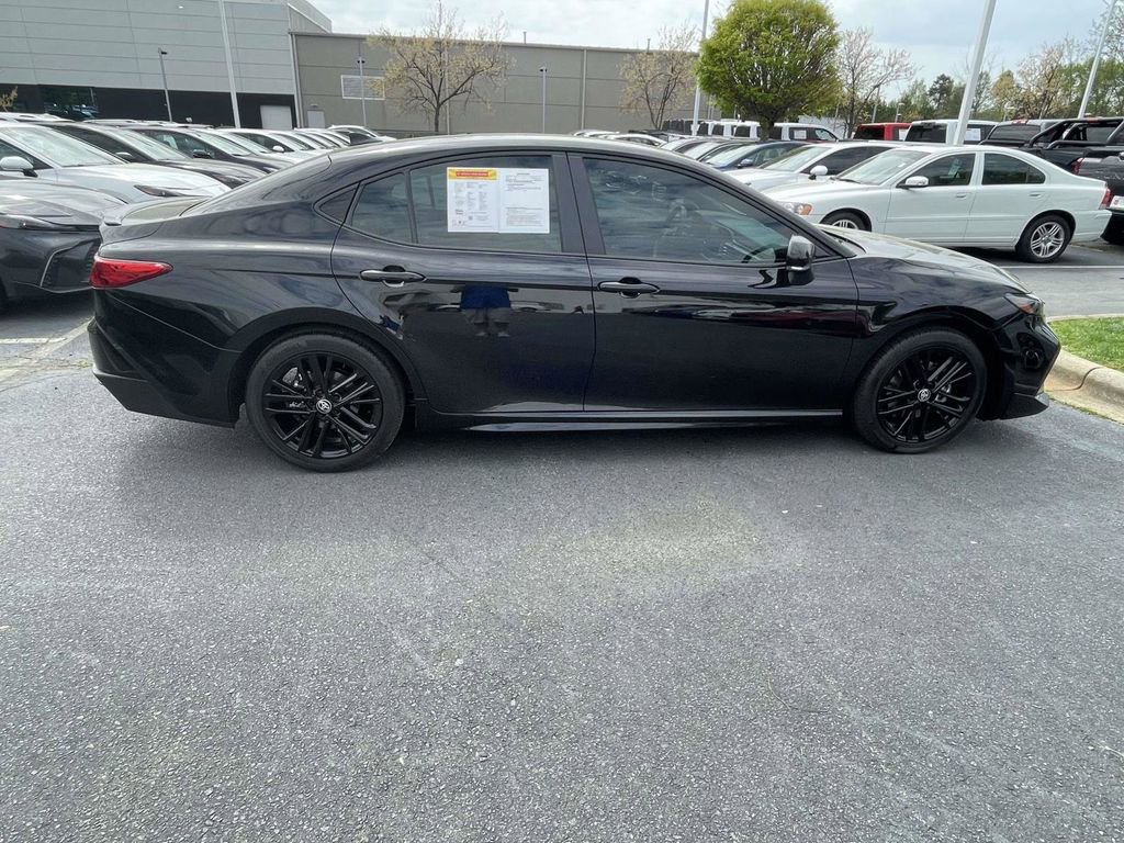 Used 2026 Toyota Camry SE w/ Convenience Package FWD image 12