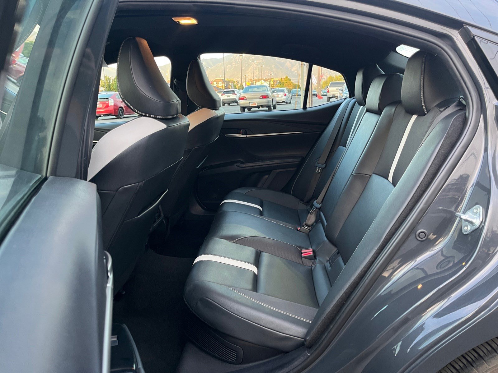 Used 2025 Toyota Camry SE FWD image 24