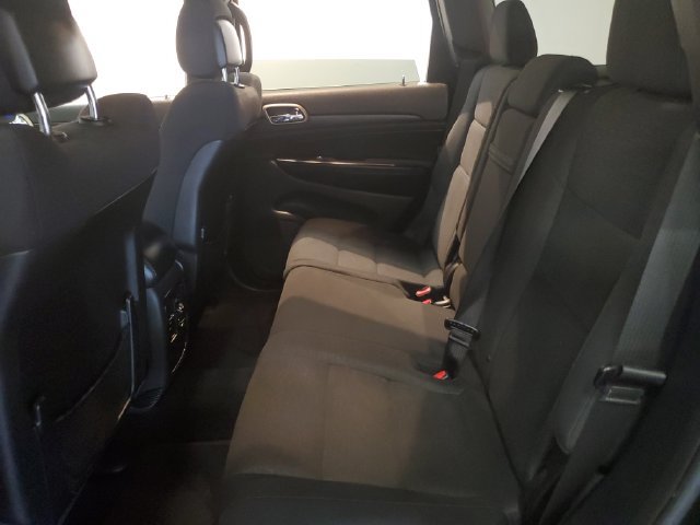 Used 2017 Jeep Grand Cherokee Laredo w/ Quick Order Package 23E AWD/4WD image 26