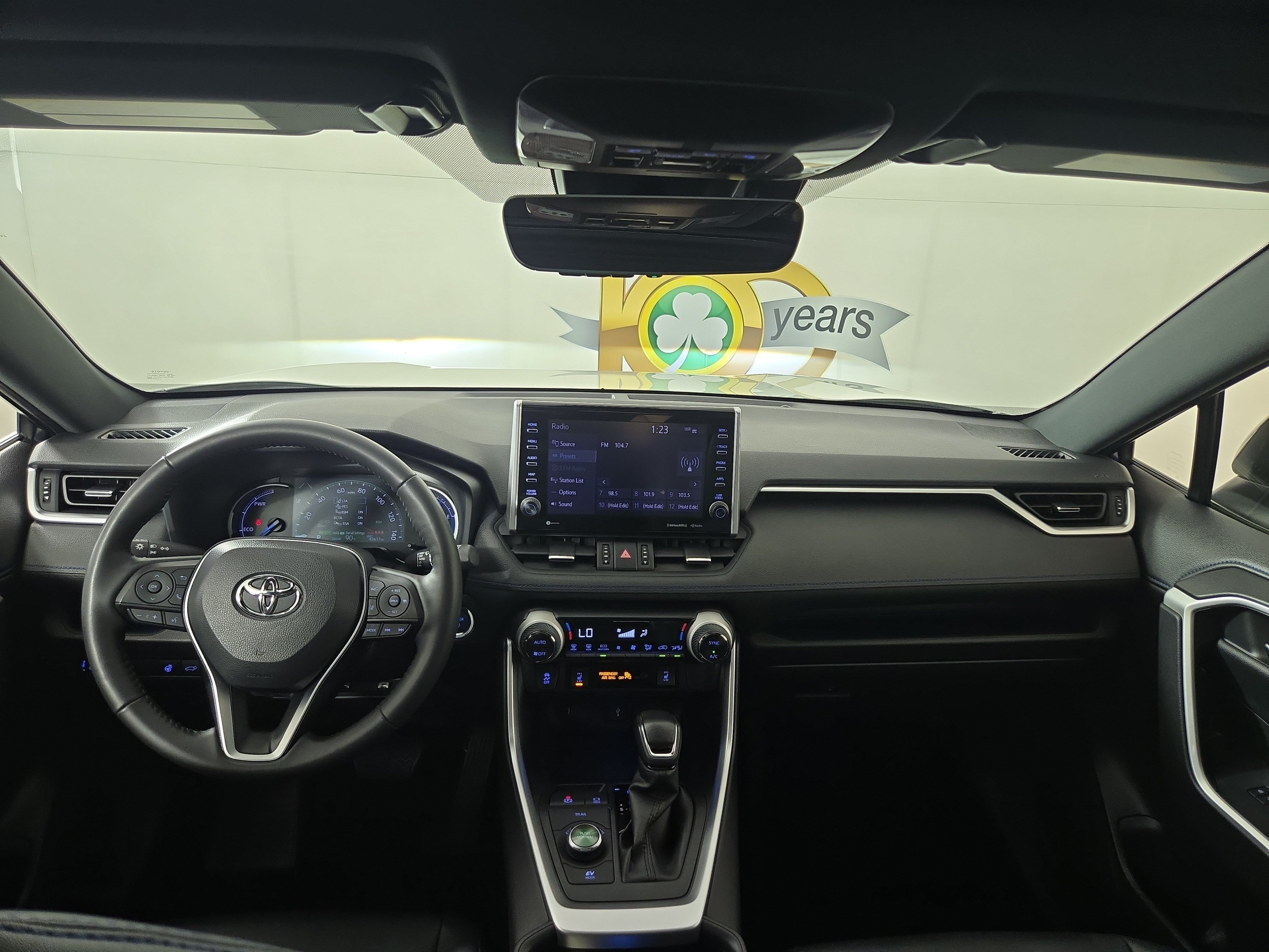 Used 2022 Toyota RAV4 XSE w/ XSE Grade Weather Package AWD/4WD image 13