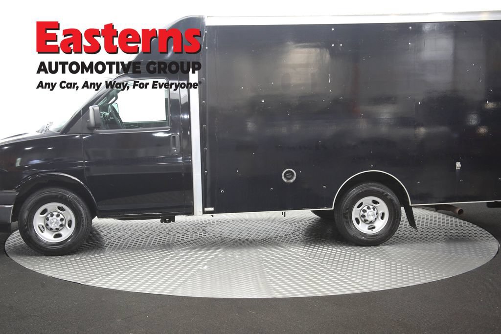 Used 2017 Chevrolet Express 3500 RWD image 56
