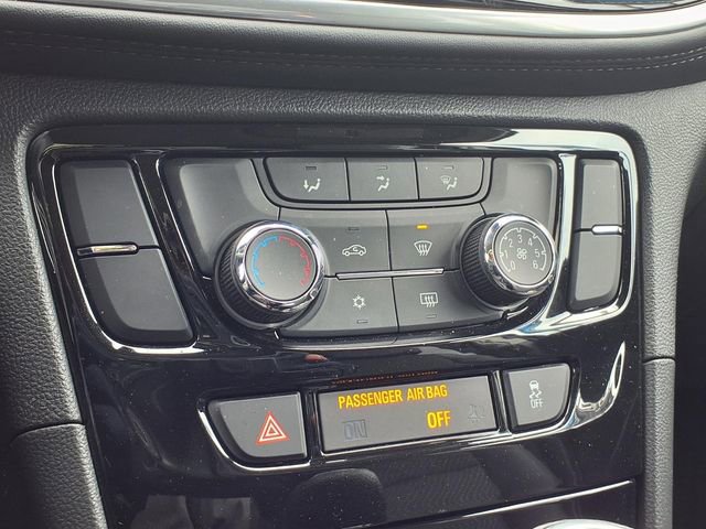 Used 2022 Buick Encore Preferred w/ Safety Package image 11