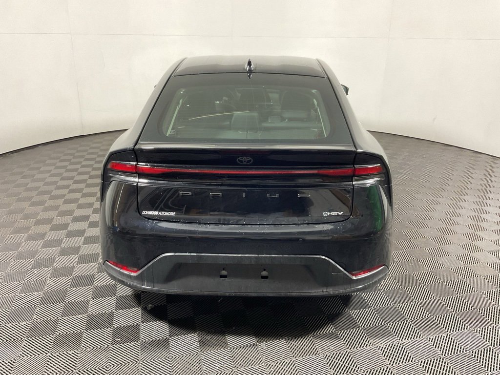 Used 2025 Toyota Prius LE image 12