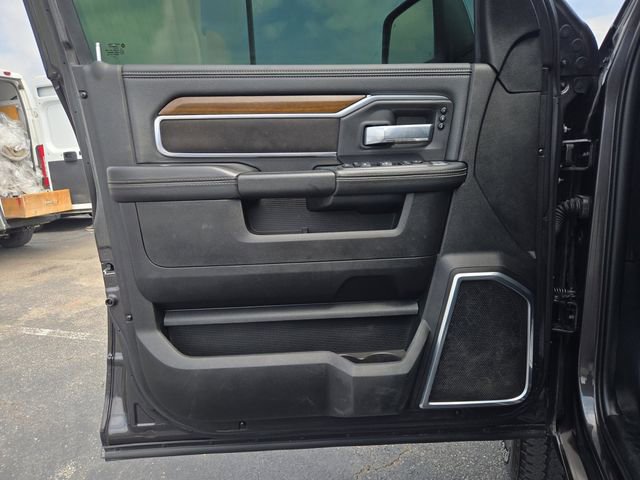 Used 2024 RAM 2500 Laramie w/ Safety Group AWD/4WD image 19