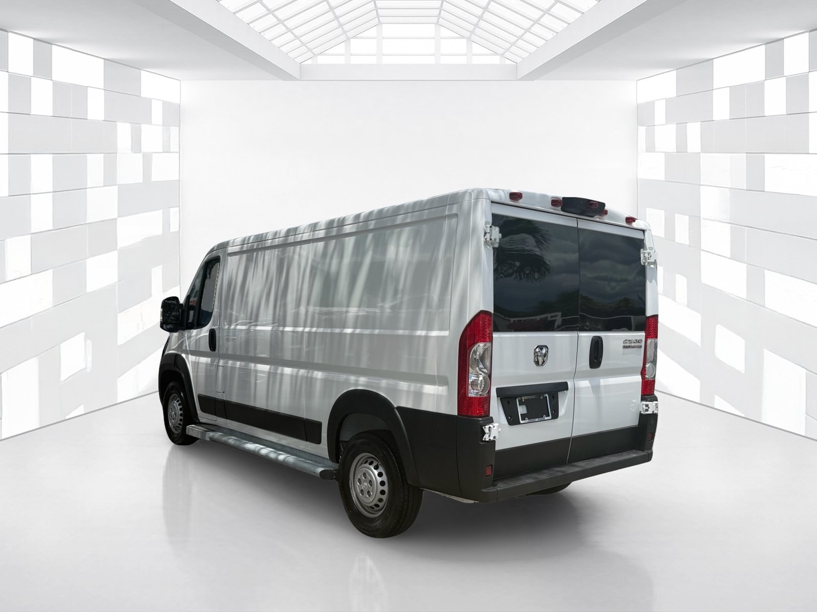Used 2025 RAM ProMaster 2500 w/ U-Haul Equipment Group FWD image 5