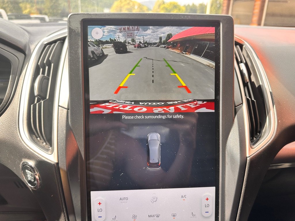 Used 2024 Ford Edge SEL image 23