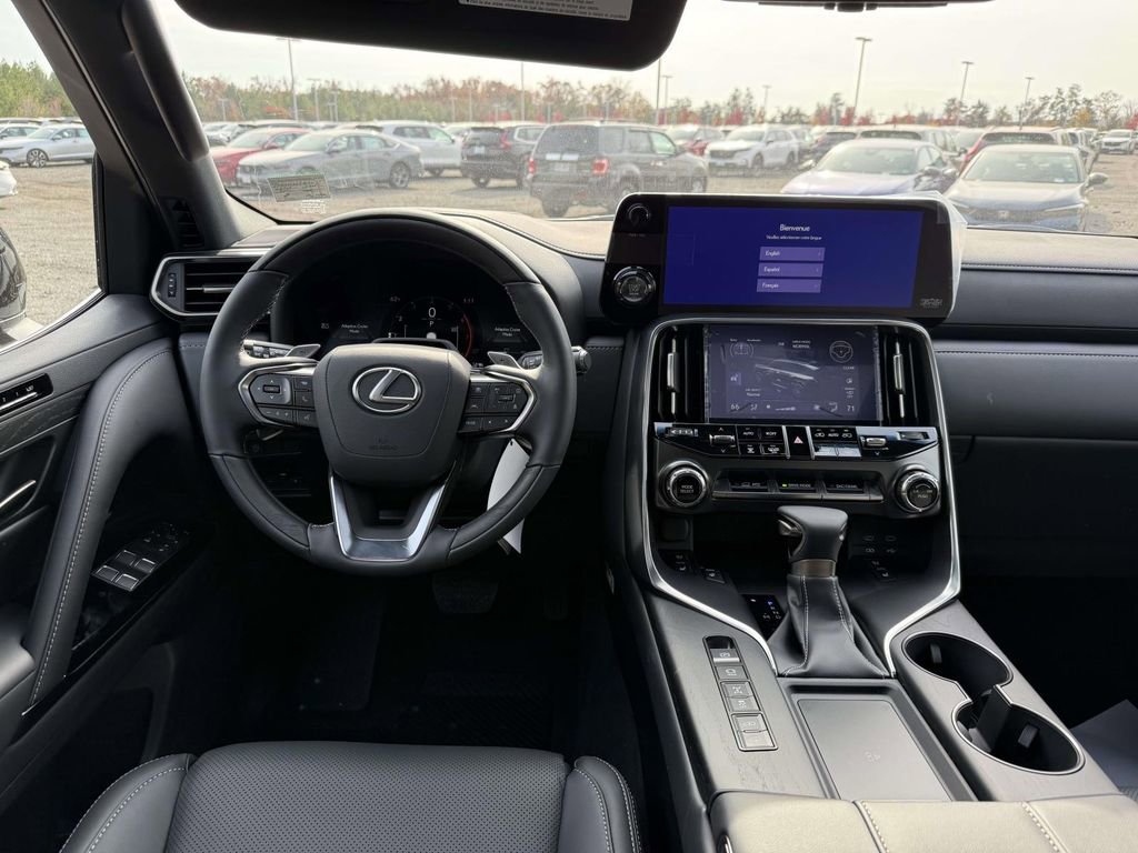 New 2025 Lexus LX 600 4WD w/ Luxury Package image 8