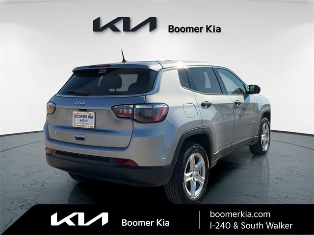 Used 2024 Jeep Compass Sport image 5