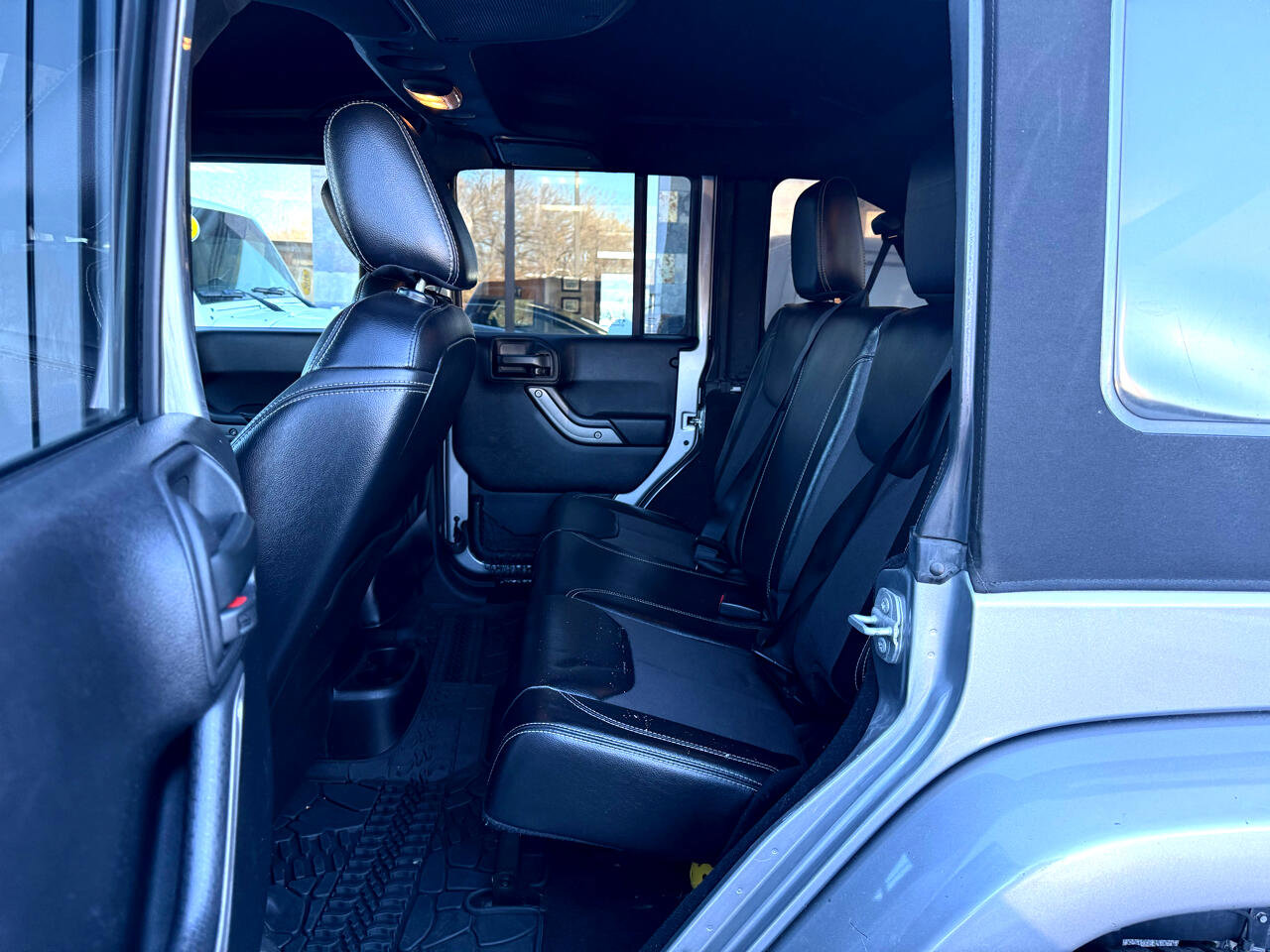 Used 2016 Jeep Wrangler Unlimited Sport image 22