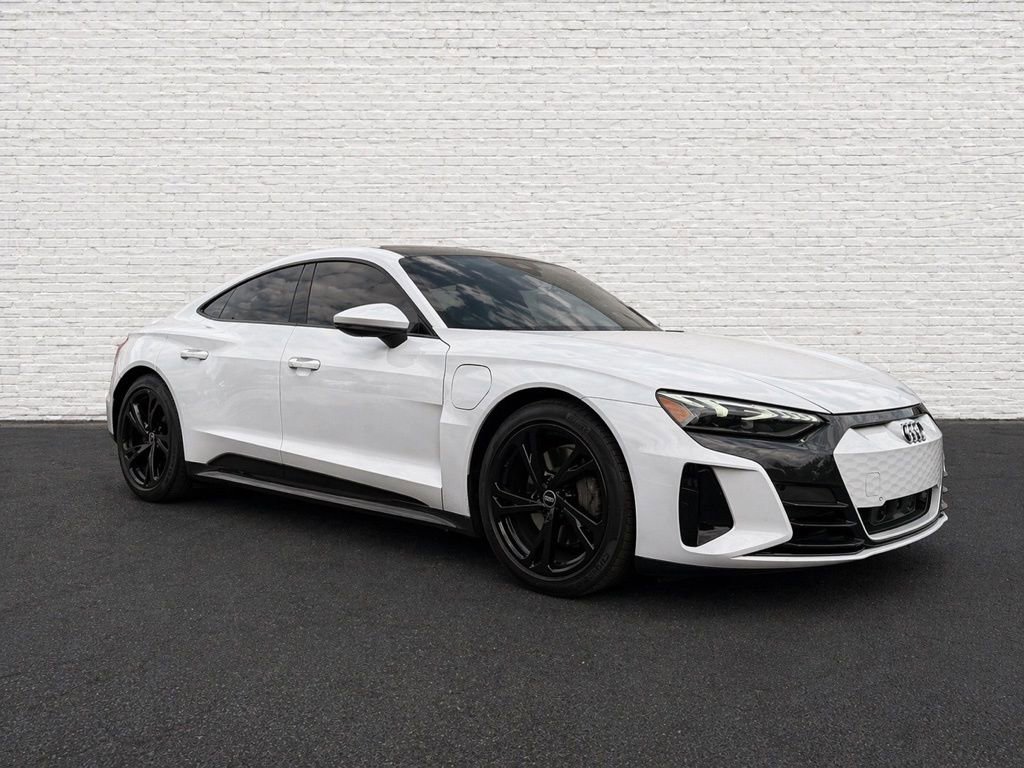 Used 2023 Audi e-tron GT Premium Plus AWD/4WD image 3