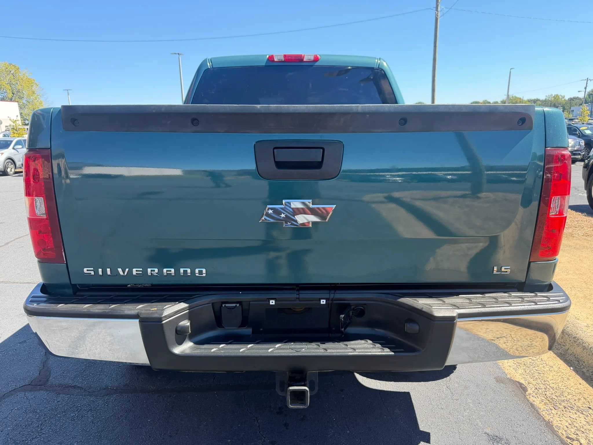 Used 2007 Chevrolet Silverado 1500 LS w/ Towing Package AWD/4WD image 6