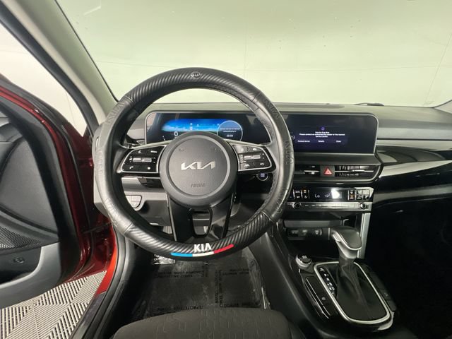 Used 2024 Kia Seltos S FWD image 14