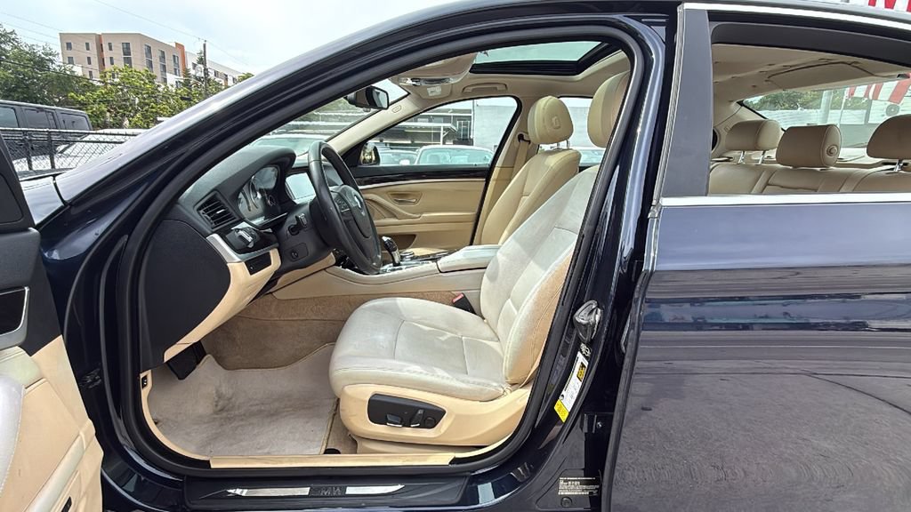 Used 2014 BMW 528i Sedan RWD image 24