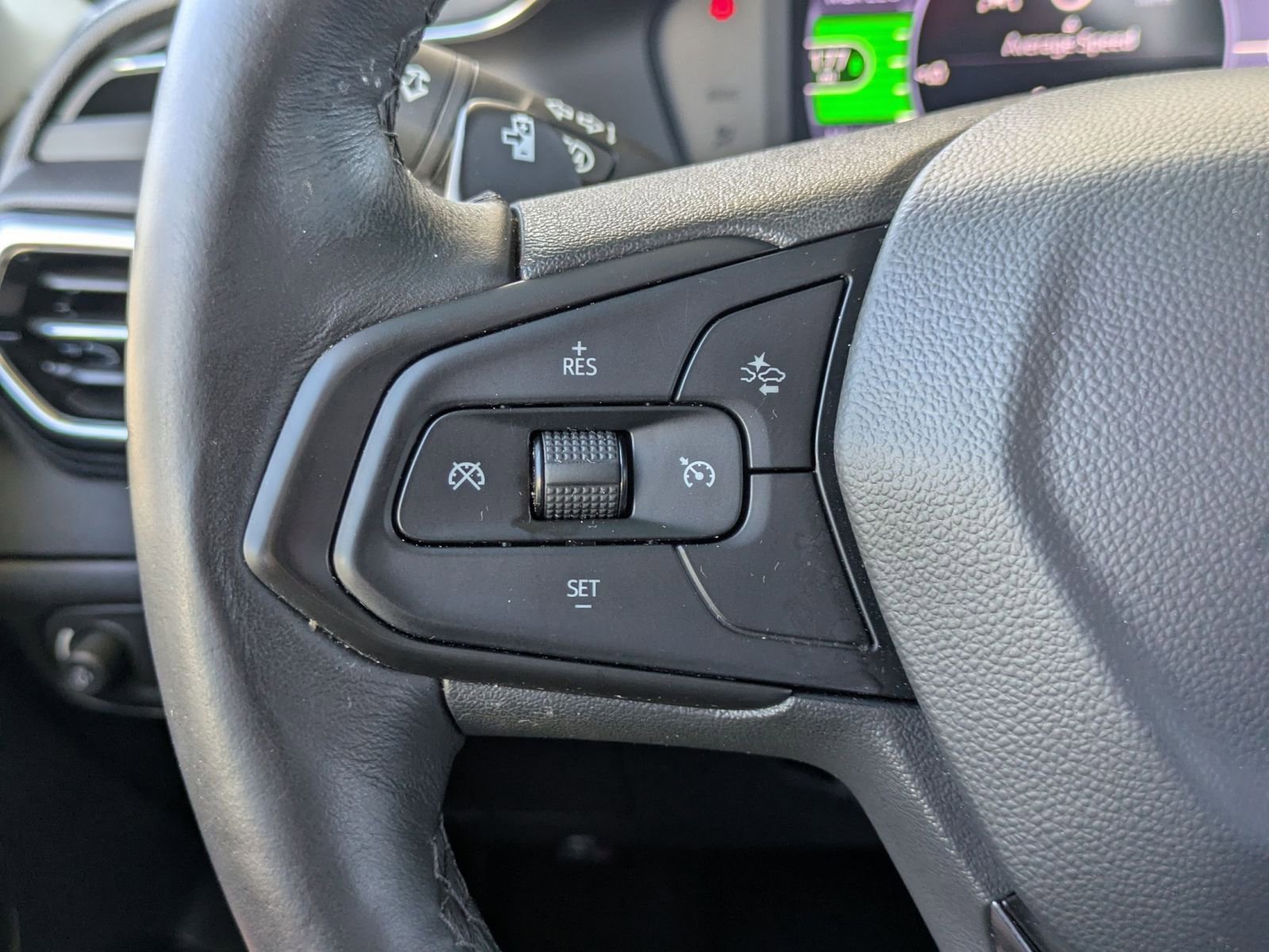 Used 2023 Chevrolet Bolt LT FWD image 15