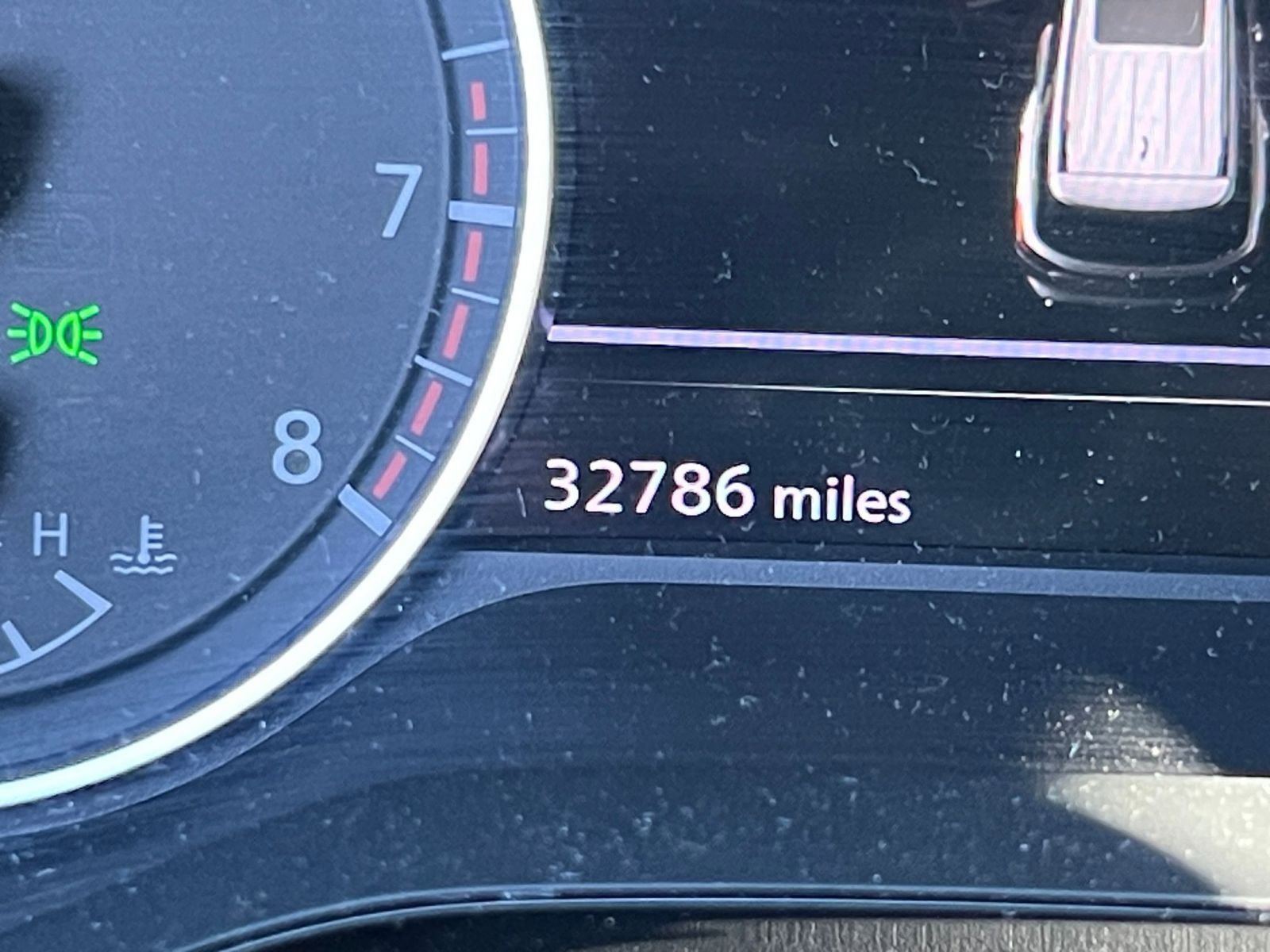 Used 2025 Nissan Pathfinder SV image 34