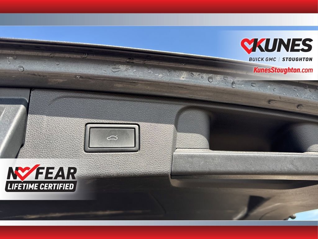 Used 2024 Volkswagen Atlas SE image 43