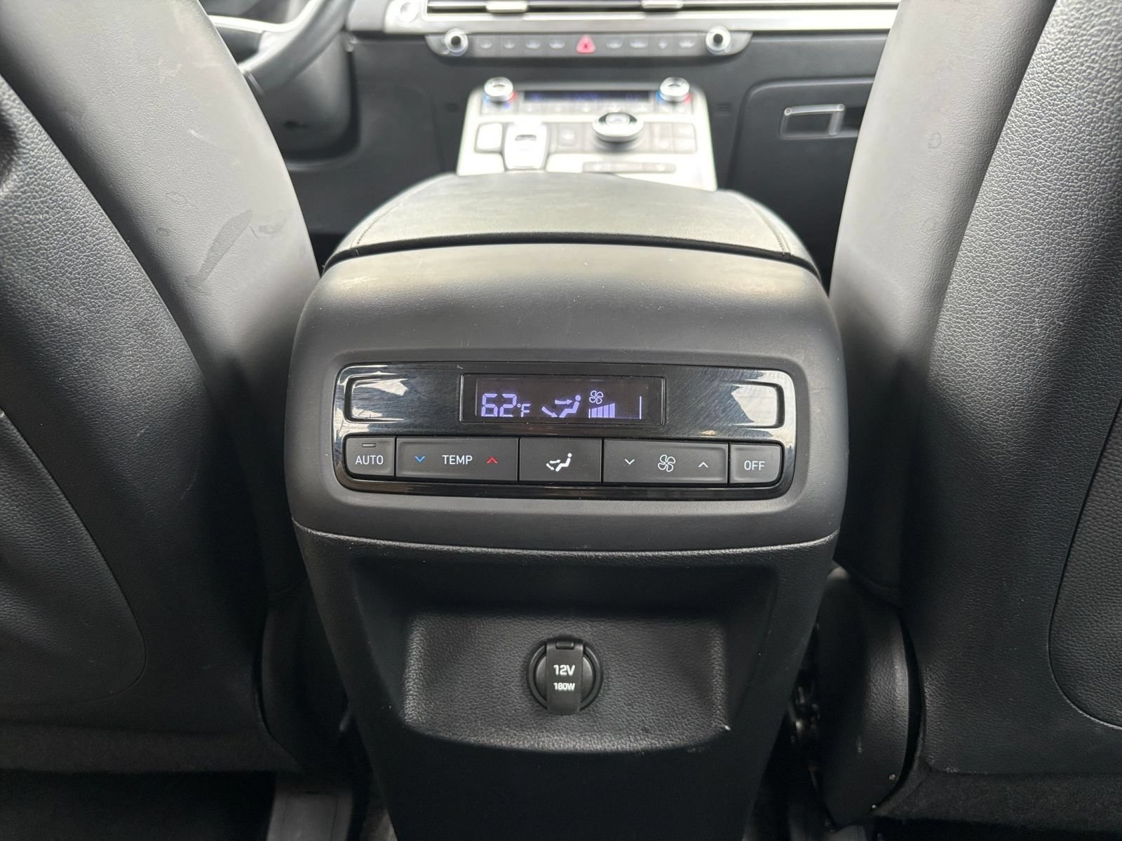 Used 2024 Hyundai Palisade SEL FWD image 24