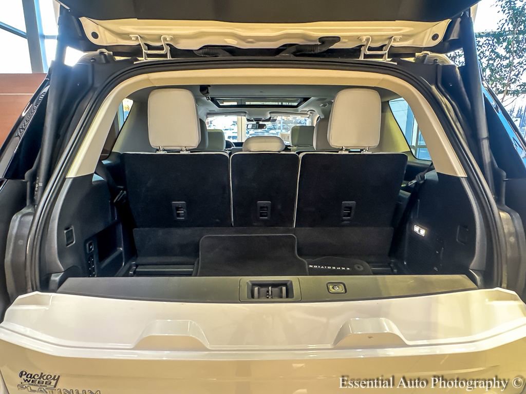 Used 2025 Ford Expedition Platinum w/ Platinum Ultimate Package AWD/4WD image 24