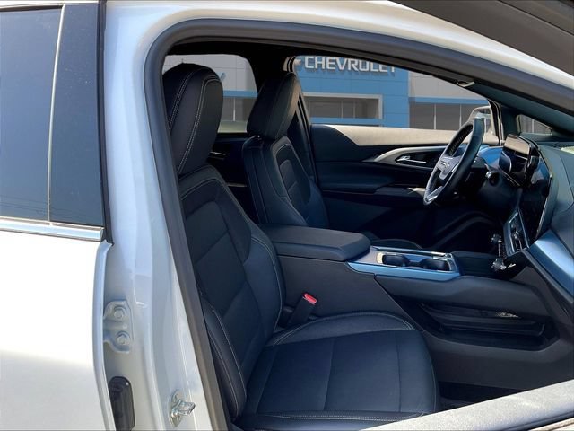 Certified 2024 Chevrolet Equinox EV LT w/ LPO, Active Package FWD image 31