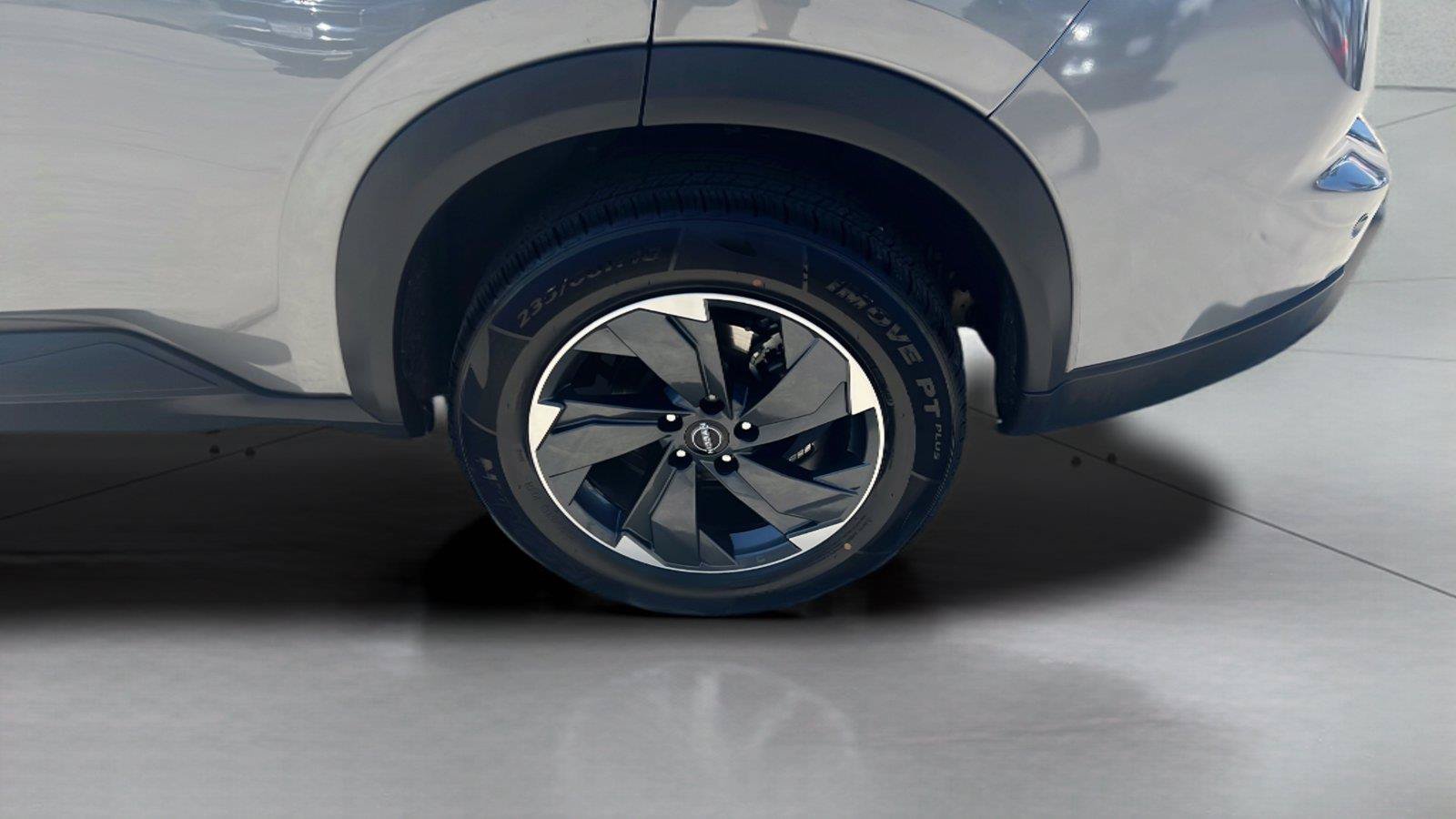 Used 2024 Nissan Rogue SV AWD/4WD image 23