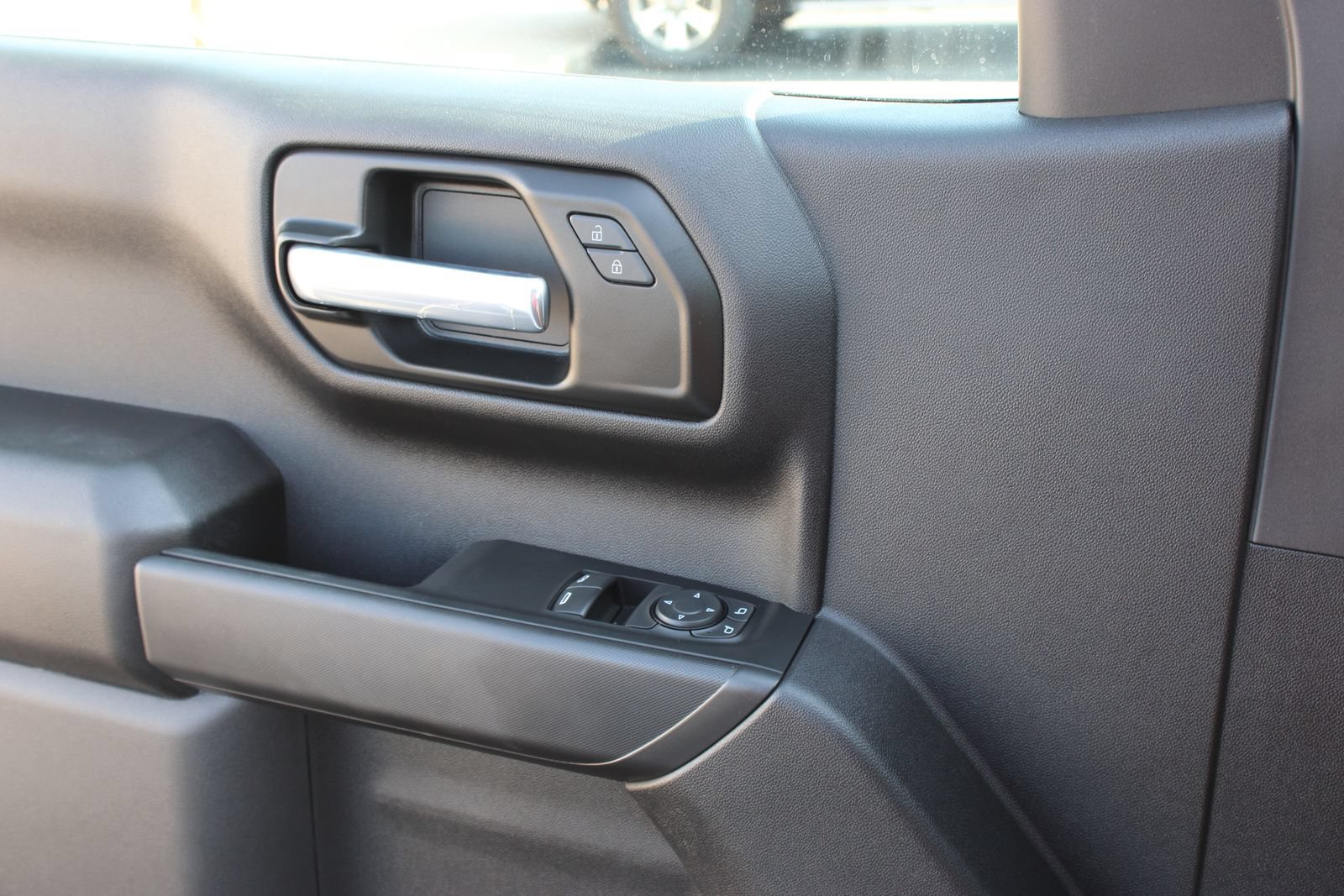 Used 2025 Chevrolet Silverado 1500 W/T w/ WT Safety Package AWD/4WD image 21