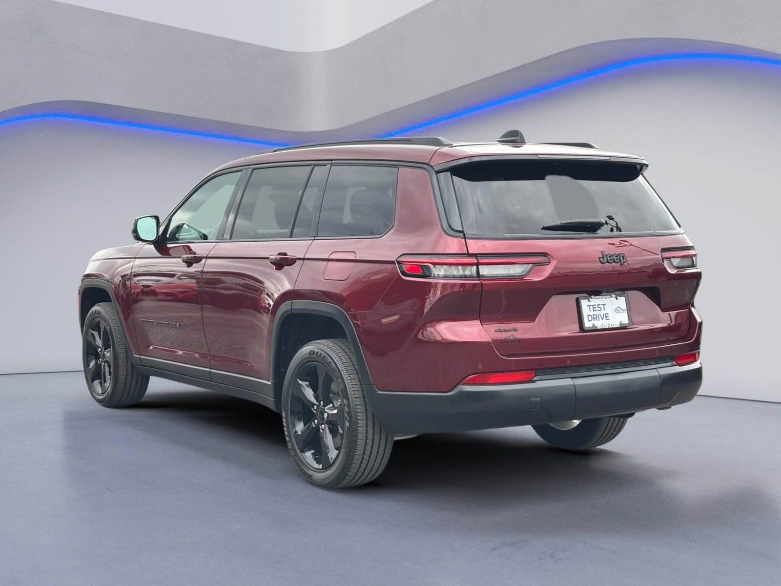 Used 2025 Jeep Grand Cherokee L Altitude image 3