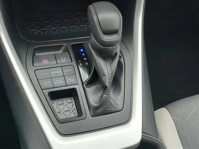 Certified 2024 Toyota RAV4 XLE w/ Convenience Package image 18